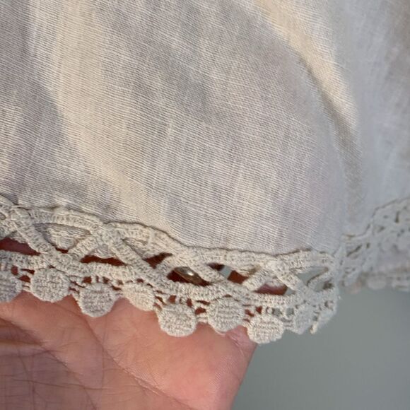 Elena Baldi linen sleeveless blouse with lace detailing size woman’s small - Picture 7 of 8